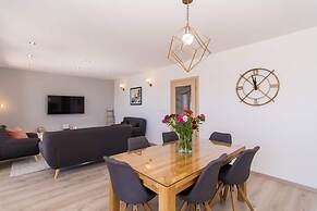Apartment Tom