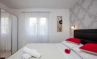 House Mirka
