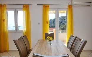House Mirka