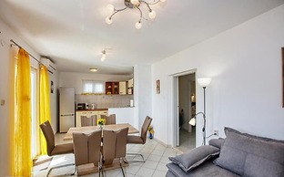 House Mirka