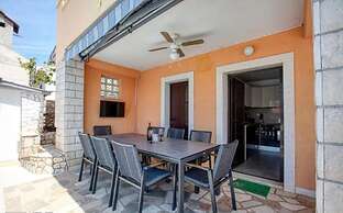House Mirka