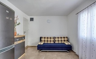 House Mirka