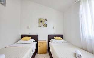 House Mirka