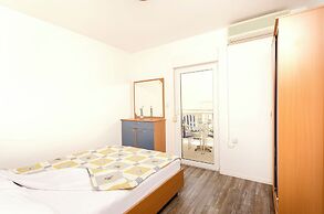 Apartment BR With sea View