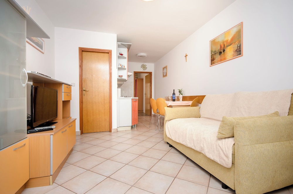 Apartment BR With sea View
