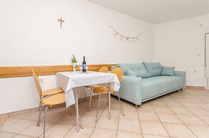 Apartment BR With sea View