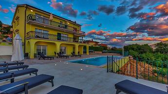 Apartments Kostrena