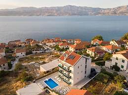 Apartments Jakov