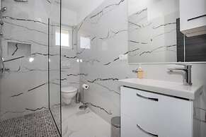 Apartments Jakov