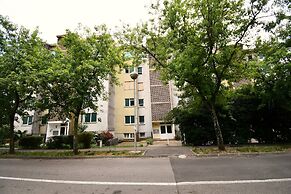 Apartment City