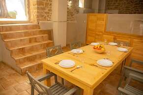 House Villa Karaga