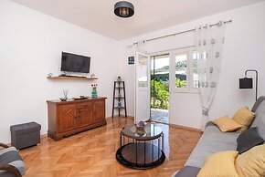 House Mirna