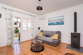 House Mirna