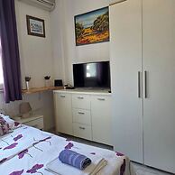 Room Nelly