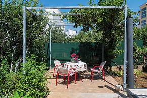 House Garden for two