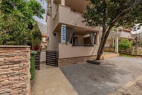 Apartments Mil