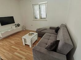 House Ule 2
