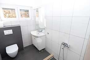 House Lili