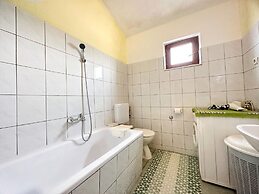 House Tamy - With Jacuzzi