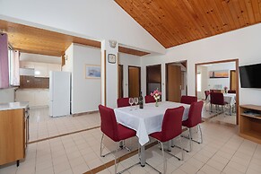 Apartments Krneta