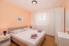 Apartments Krneta