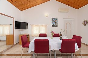 Apartments Krneta