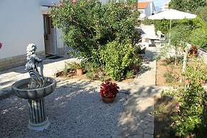 Apartments Krneta