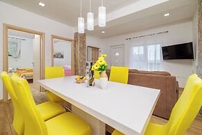 Apartments Jadro