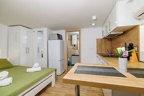 Apartments Jadro