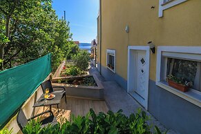 Apartments Jadro