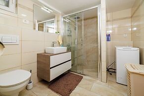 Apartments Jadro