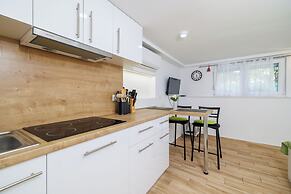 Apartments Jadro