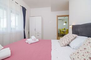 Apartments Jadro