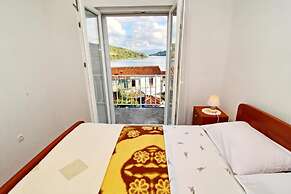 Apartments Nodilo