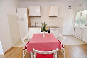 Apartments Nodilo