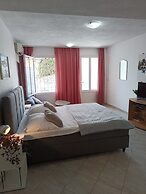 Apartments Josip II