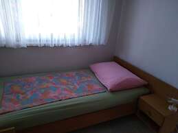 Apartments Tomy