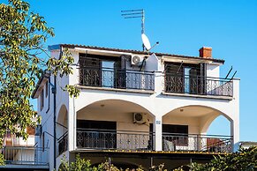 Apartments Brodarica Beach