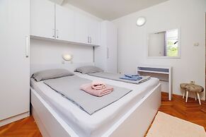 Apartments Tariba