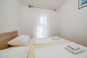 Apartments Tariba