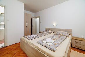 Apartments Tariba