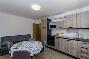 Apartments Lada