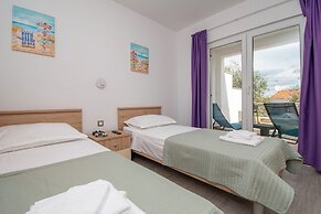 Apartment Maya