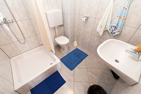 Apartments Antique Ivo