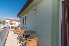 Apartments Antique Ivo