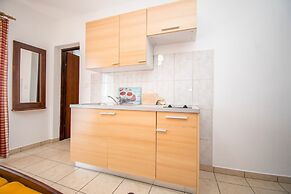Apartments Antique Ivo