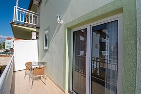 Apartments Antique Ivo