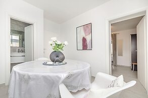 Apartments Beachfront Srima