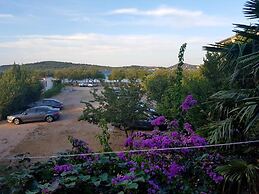 Apartments Beachfront Srima