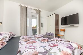 Apartments Beachfront Srima